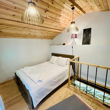 Balloon Boutique House