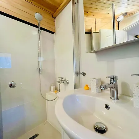 Chalet Balloon Boutique House, Centre