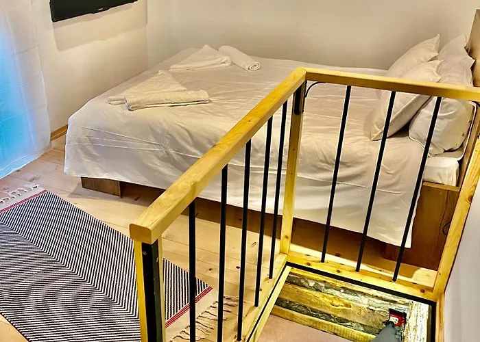 木屋 Balloon Boutique House, Centre *