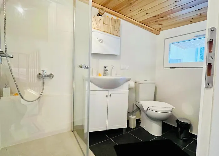 木屋 Balloon Boutique House, Centre *